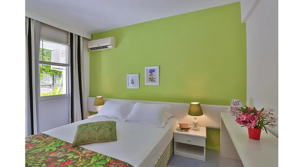 Palas Ilıca Çeşme Otel