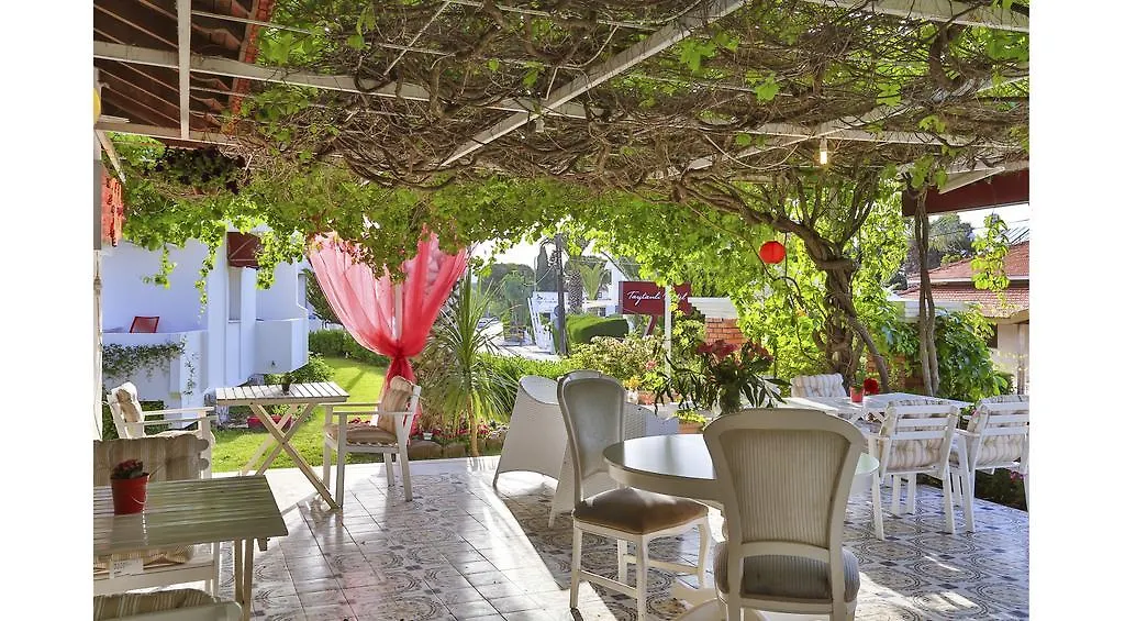 Palas Ilıca Çeşme