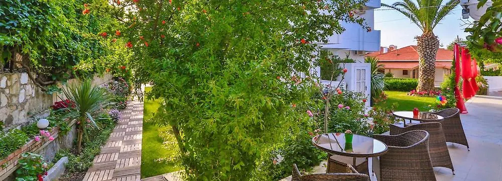 Palas Ilıca Çeşme Otel
