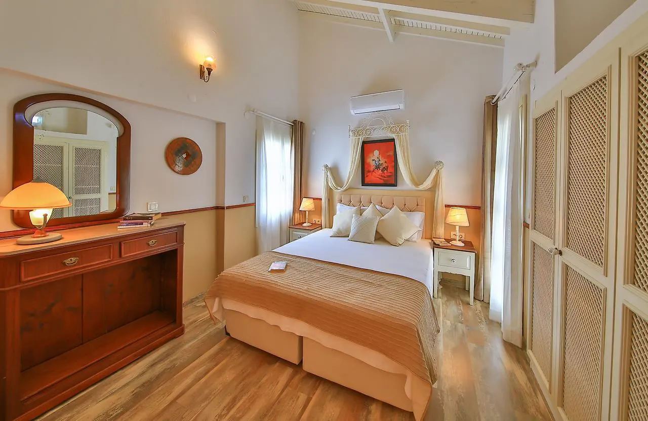 Palas Ilıca Çeşme 2*,  Türkiye