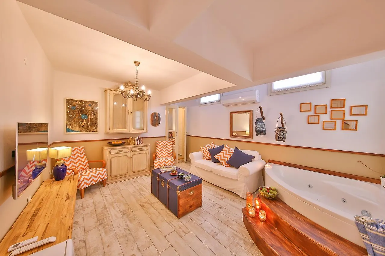 Palas Ilıca Çeşme Otel