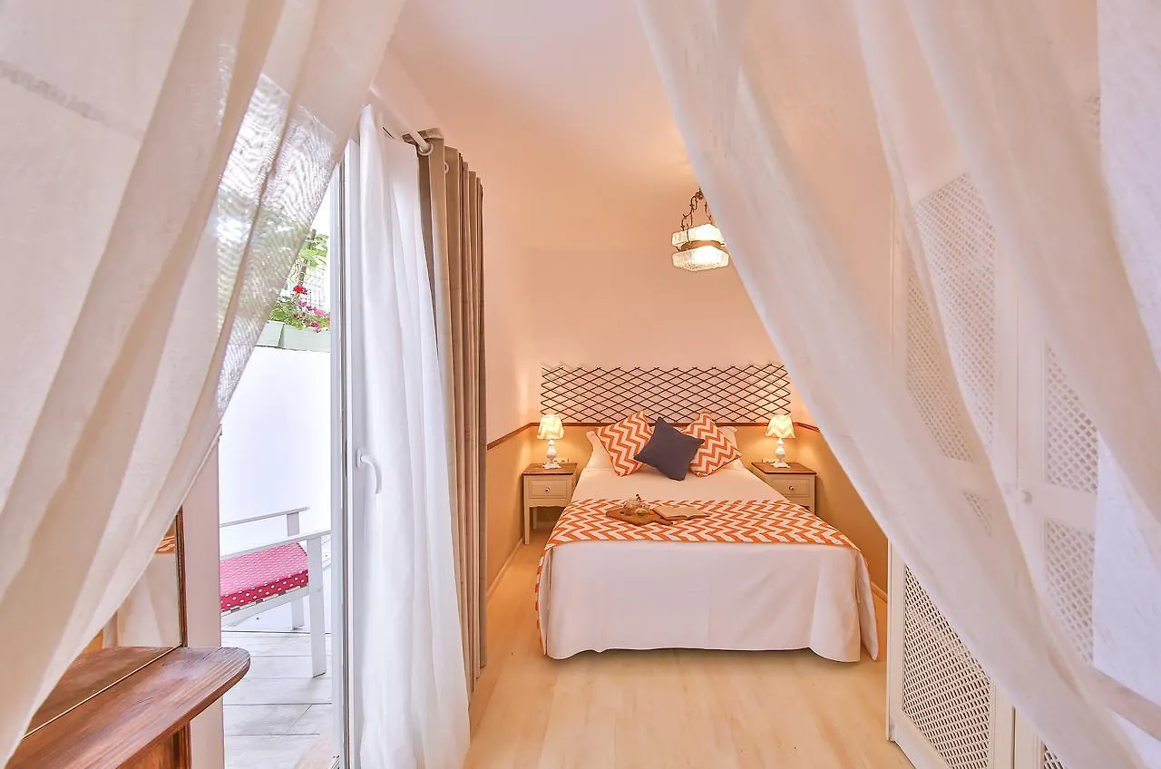 ** Otel Palas Ilıca Çeşme Türkiye