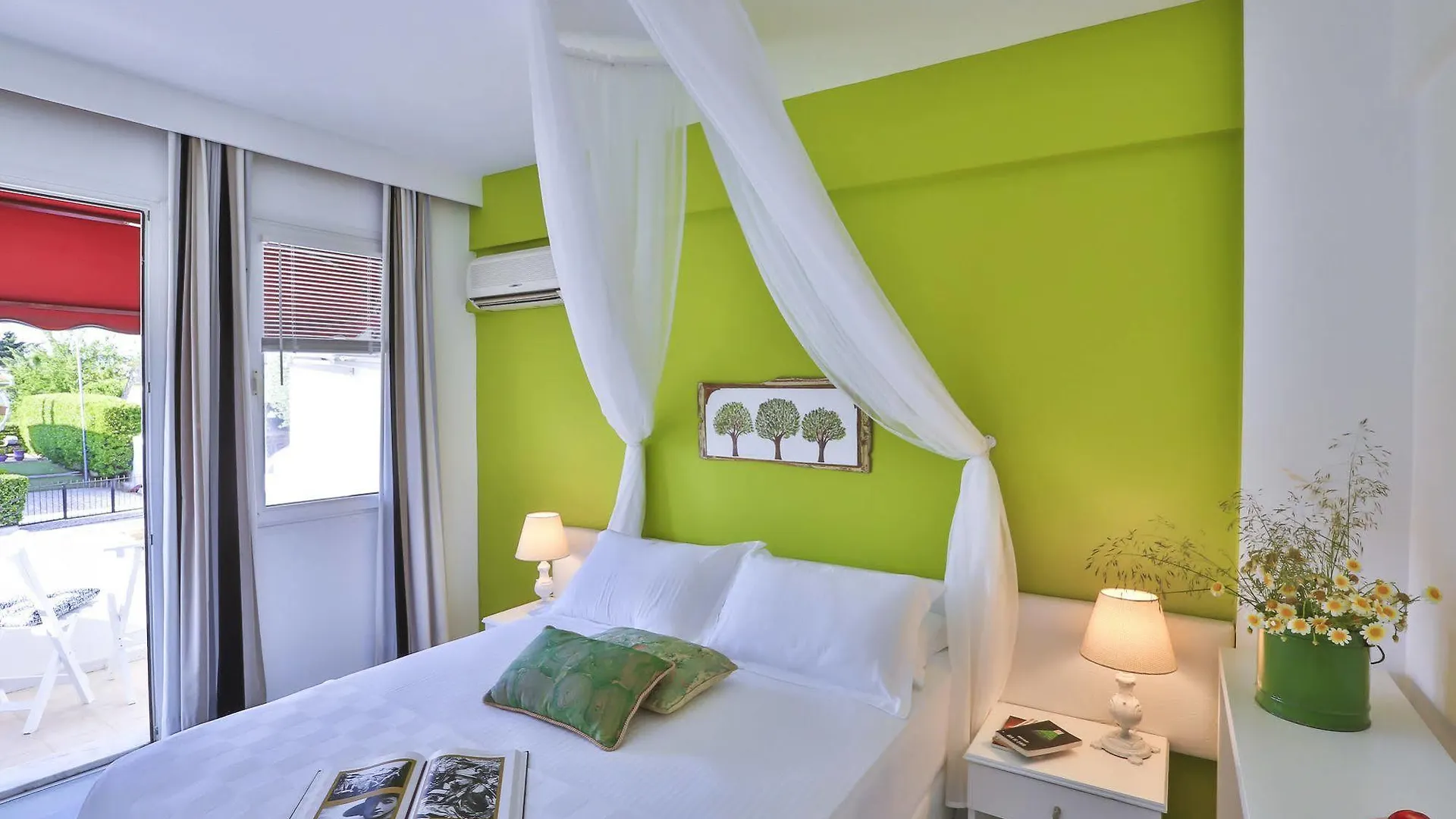 Palas Ilıca Çeşme 2*,  Türkiye