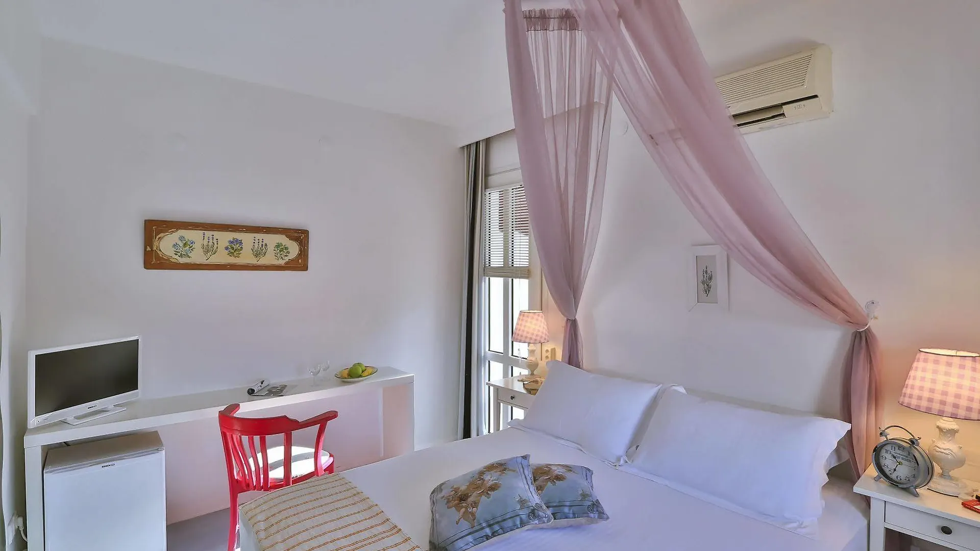 ** Otel Palas Ilıca Çeşme Türkiye